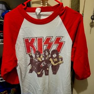 Kiss shirt